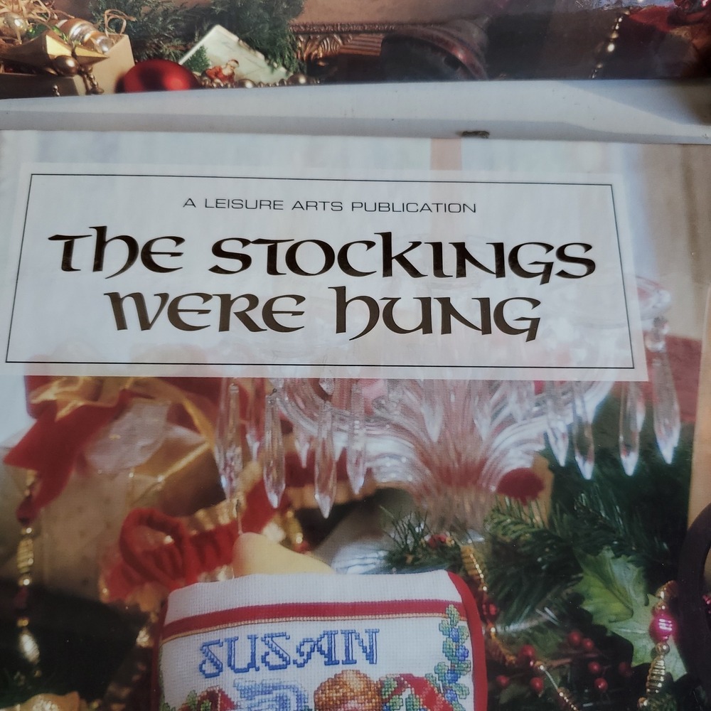 Leisure Arts Presents  Lot of 8 Christmas cross stitch Holiday Reverie VTG Mint - Picture 9 of 16